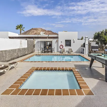 Villa Bezanilla - Vipvipvillas Playa Blanca  Exterior photo