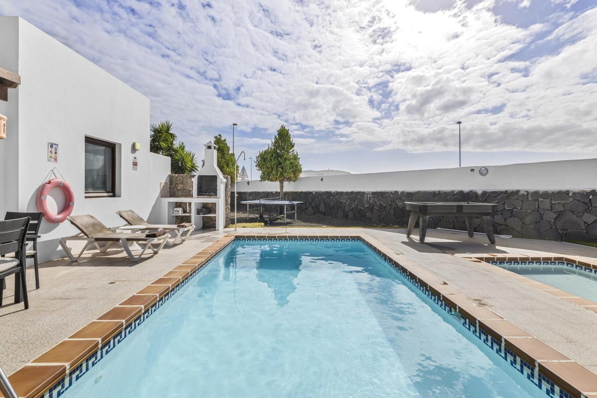 Bezanilla - Vipvipvillas Villa *