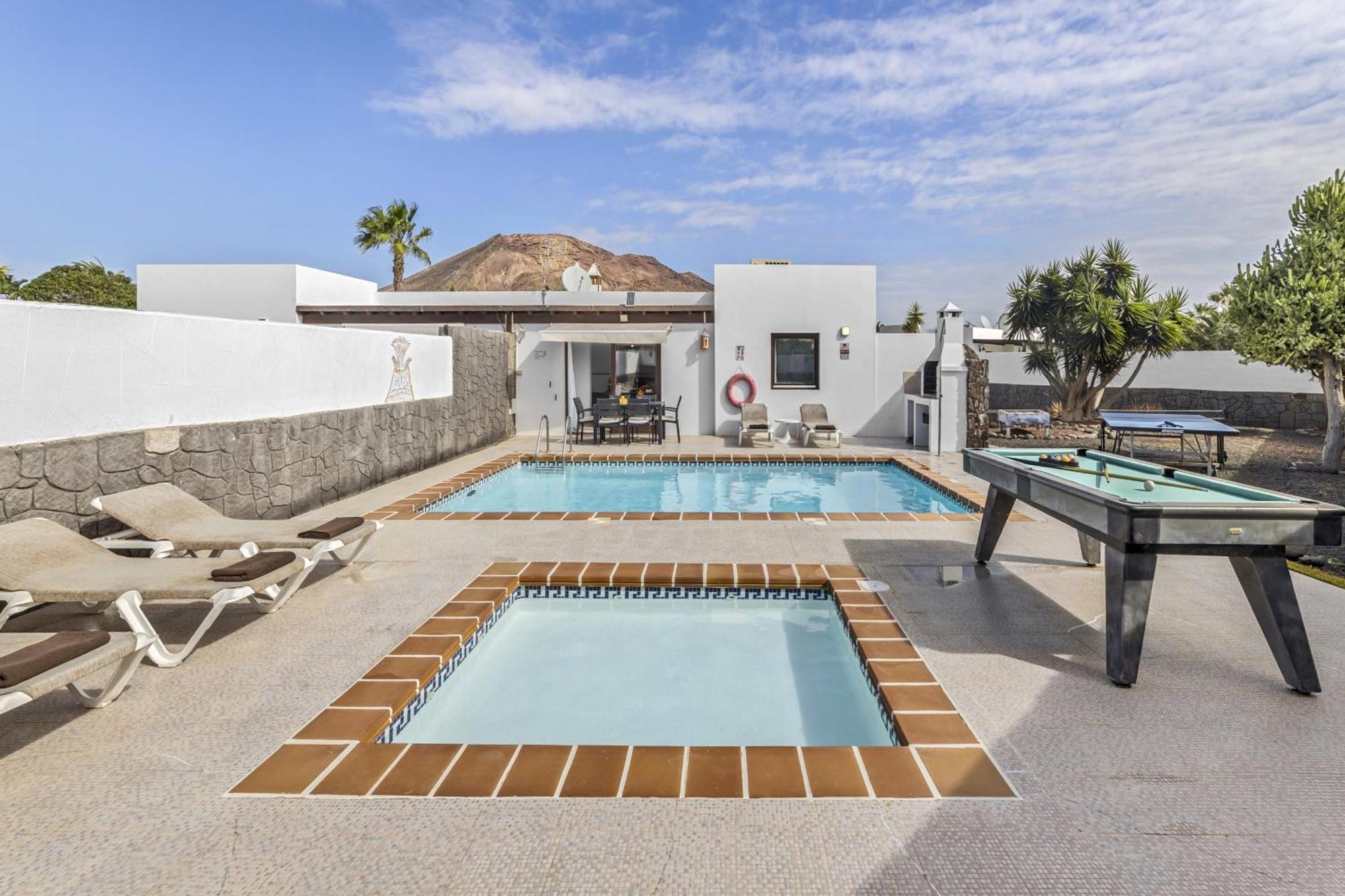 Bezanilla - Vipvipvillas * Playa Blanca (Lanzarote)