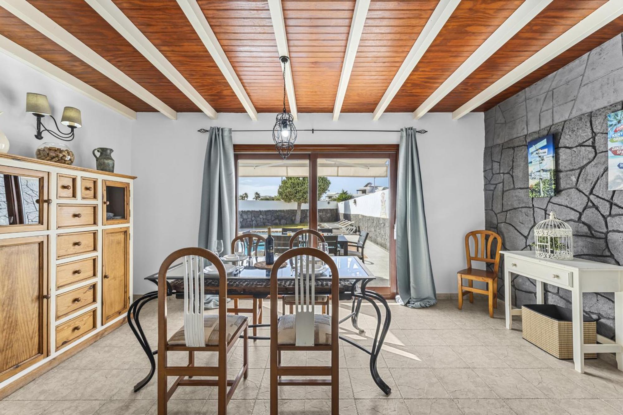 Bezanilla - Vipvipvillas Villa Playa Blanca (Lanzarote)